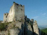 Zrcaniny hradu Lietava